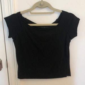 Off the shoulder brandy melville crop top